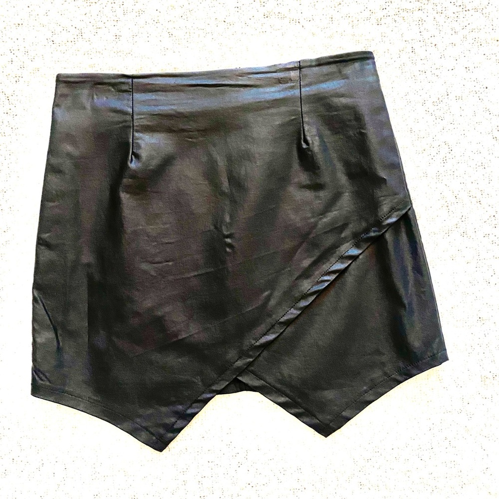 Black Stretchy Mini Skirt
